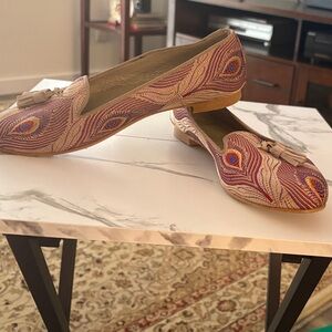 Elegant Peacock Feather Women's Loafers